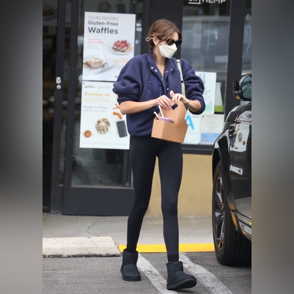 UGG Ultra Mini Classic Boot Black Size 6 US - Picture 4 of 14